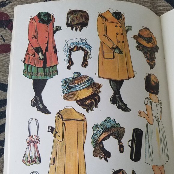 Antique Edwardian Paper Dolls 8 Dolls/32 costumes - Picture 8 of 13